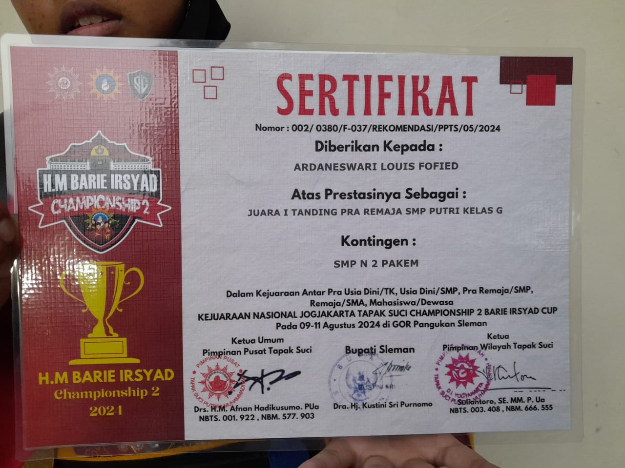 Juara 1 Nasional Jogjakarta Tapak Suci Championship 2 Barie Irsyad Cup (Pra Remaja SMP kelas G)